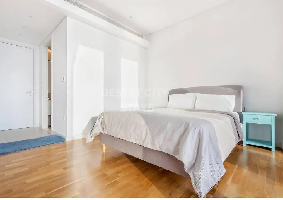 Luxurious 2 Bed In Bluewaters, Hosted By Desert City Stays Dubai Apartment
