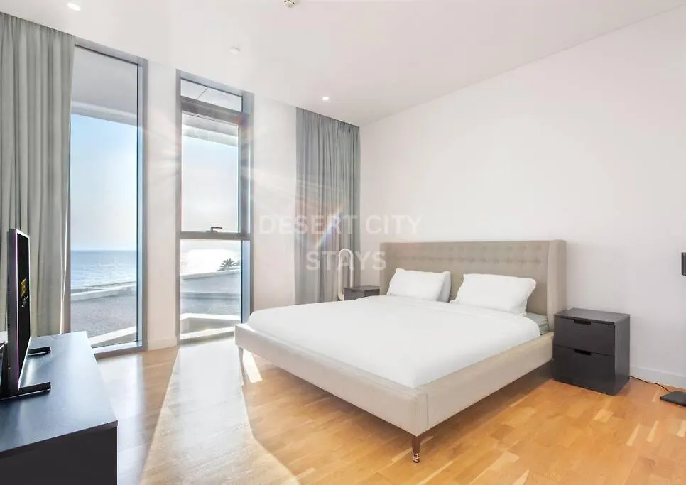 Luxurious 2 Bed In Bluewaters, Hosted By Desert City Stays Dubai