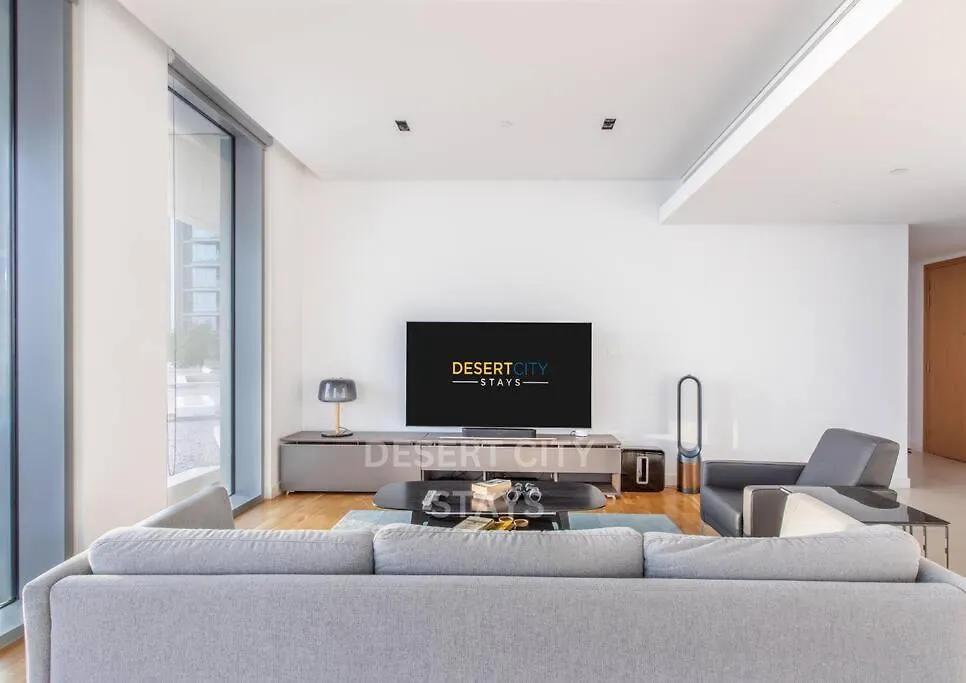 Luxurious 2 Bed In Bluewaters, Hosted By Desert City Stays Dubai