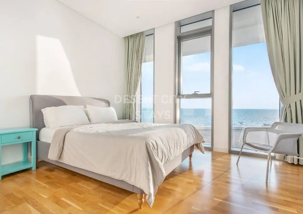 Luxurious 2 Bed In Bluewaters, Hosted By Desert City Stays Dubai Apartment